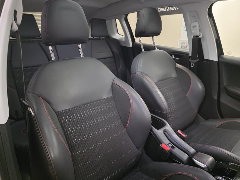 PEUGEOT 2008 1.2 PureTech GT Line Black Manual WARRANTY 12 MONTHS MOT
