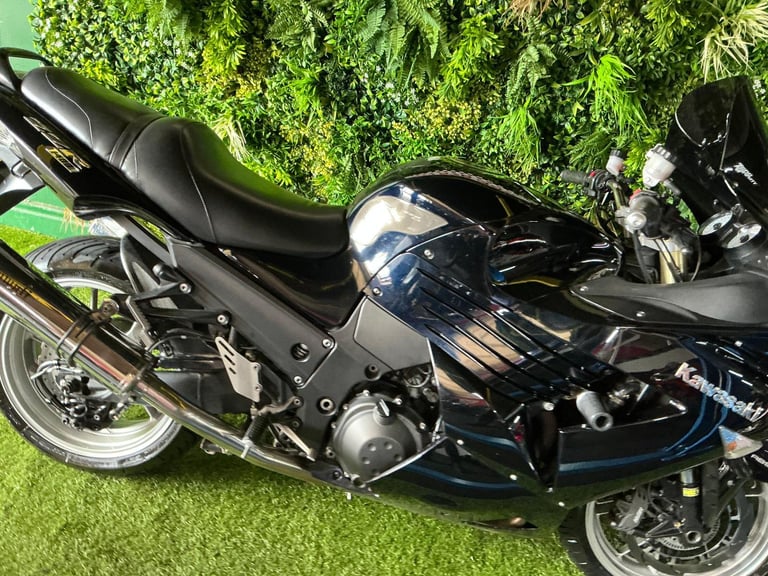 Kawasaki ZX1400 free delivery 