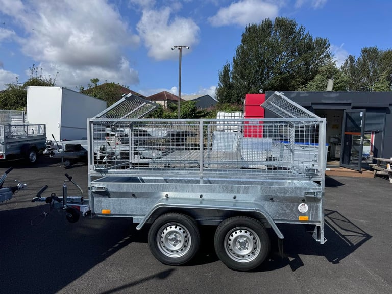 New 8,2ft x 4,3ft twin axle trailer with 60cm mesh 1300kg braked