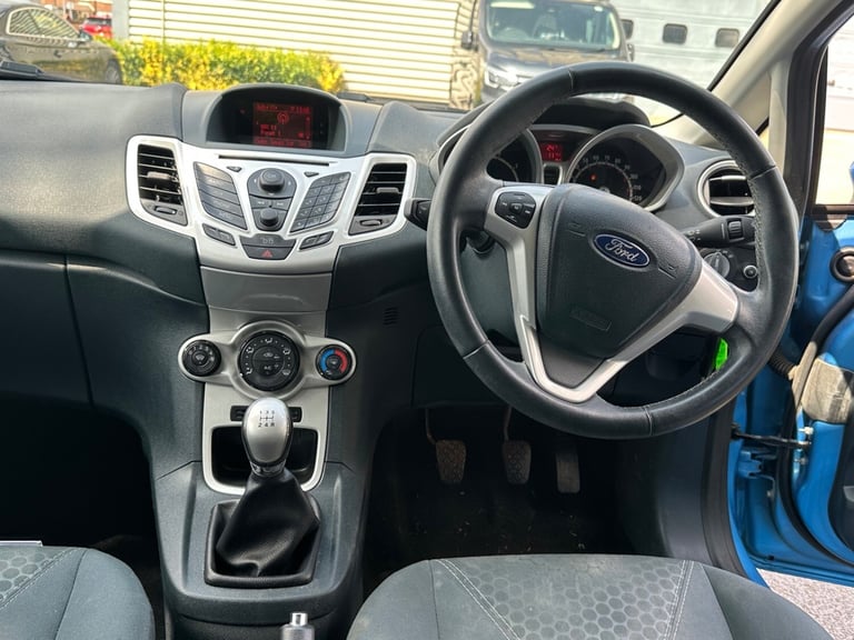 2012 Ford Fiesta 1.25 Zetec 5dr [82] HATCHBACK Petrol Manual