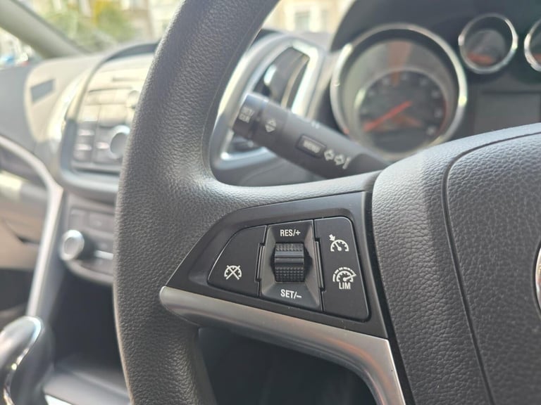 2016 Vauxhall Zafira 1.4i Turbo Exclusiv Auto Euro 6 5dr MPV Petrol Automatic