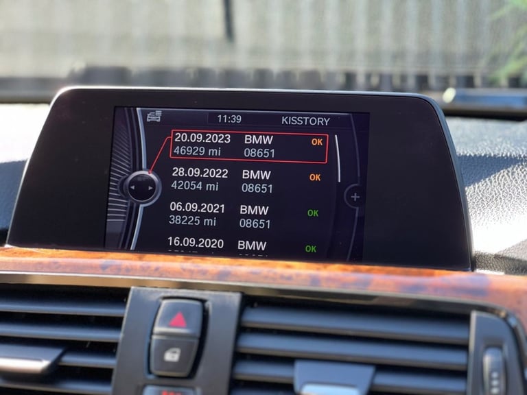 2013 BMW 3 Series 2.0 320d ED EfficientDynamics Business Saloon 4dr Diesel Auto Euro 5 (s/s)  Sal...