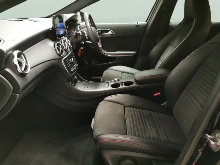 2019 Mercedes-Benz GLA GLA 180 AMG Line Edition 5dr Auto ESTATE PETROL Automatic