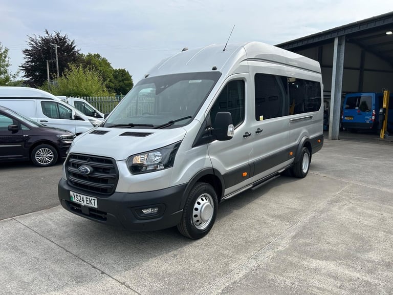 FORD TRANSIT 2.0 Transit Trend 17 Seater Minibus 460 L4 2.0L EcoBlue RWD 6 Speed