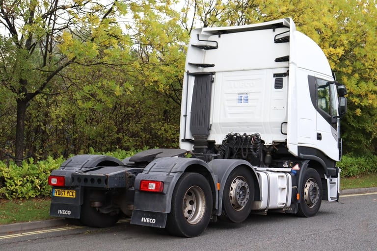 IVECO STRALIS 460 HI-WAY 6X2 MIDLIFT TRACTOR (2017)