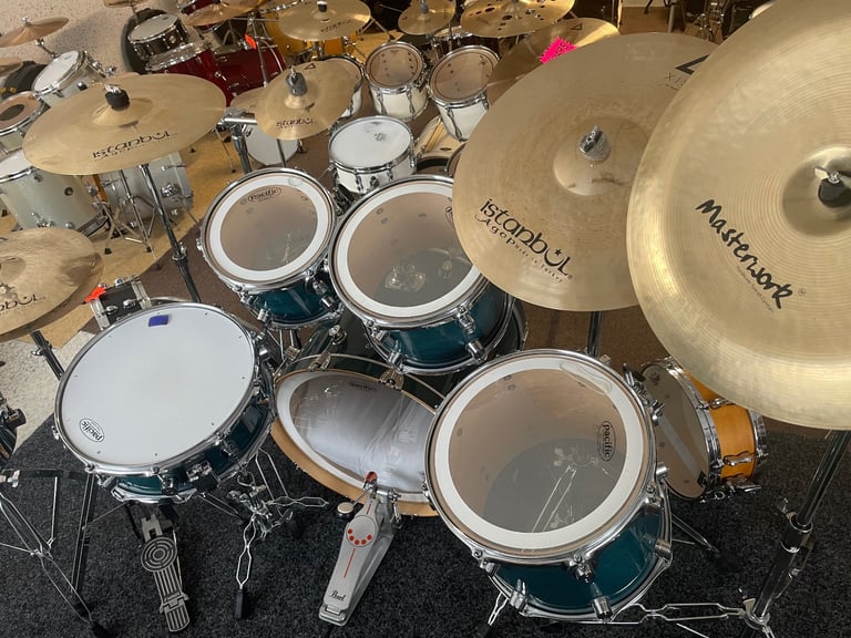 DW pacific. Istanbul cymbals.
