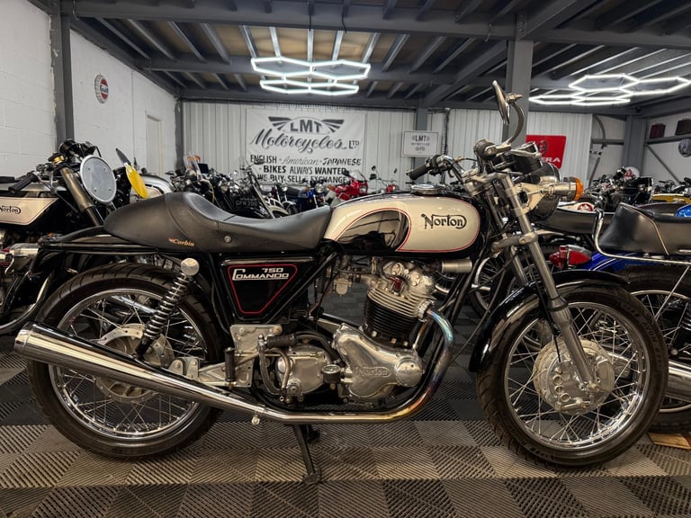 1971 Norton Commando 750 fast back, stunning condition, px 