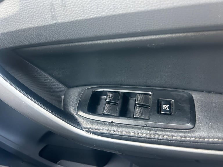 2014 Ford Ranger 2.2 TDCi Limited 1 Super Cab Pickup 4WD Euro 5 4dr PICK UP Diesel Manual