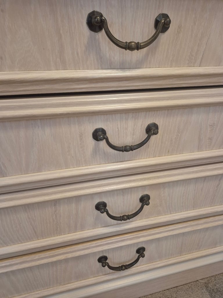 G Plan Limed Oak Large Display Mirrored Cabinet in limed oak with lighting and glass doors.