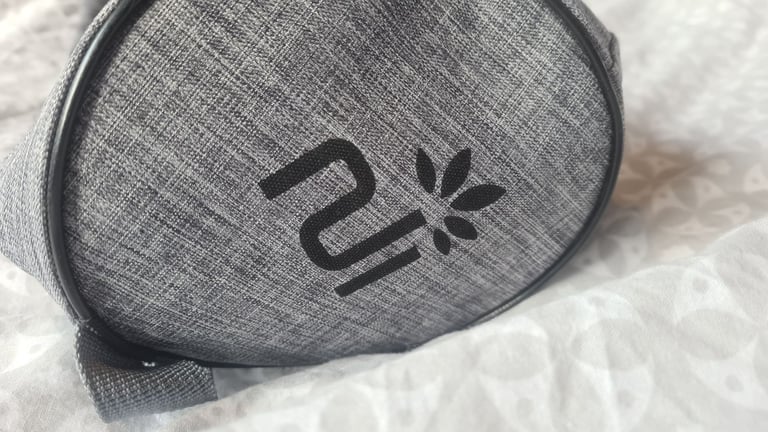 Nicegood yoga matt/ equipment shoulder bag. Excellent condition