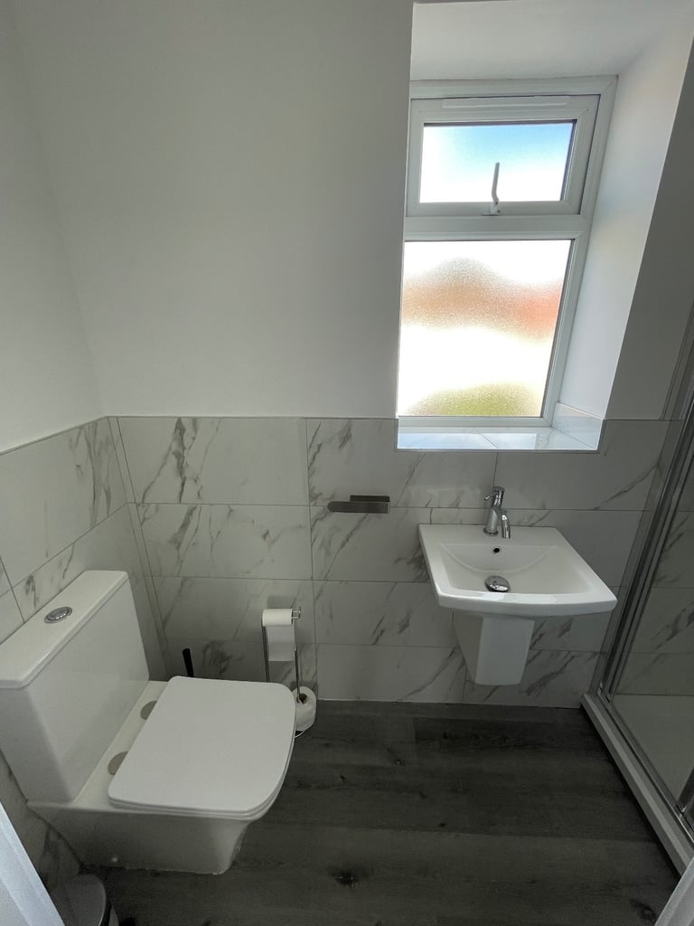 Double rooms in a new-build shared house for rent, bills included!