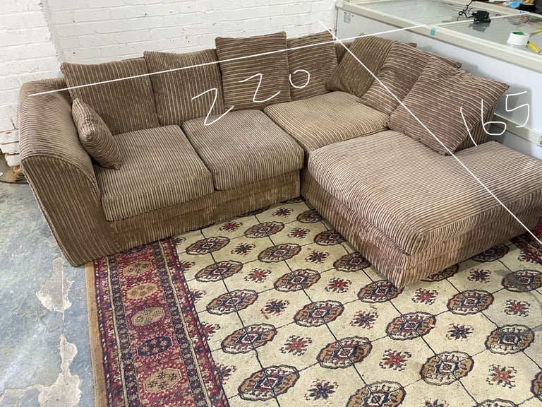 🚚Beautiful Corner Sofa For Sale 