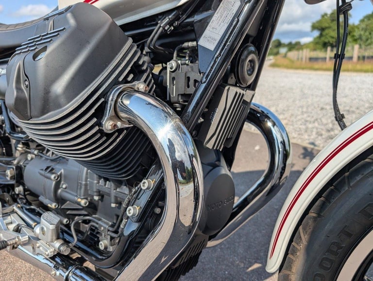 2018 MOTO GUZZI V9 ROAMER