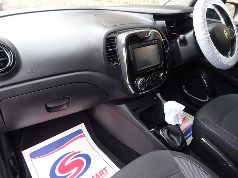 2016 Renault Captur 1.2 TCE Dynamique S Nav 5dr Automatic **LOW MILEAGE*ONLY 10000 MILES** HATCHB...