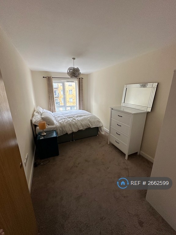 3 bedroom flat in Boulevard Drive, London, Colindale, NW9 (3 bed) (#2662599)