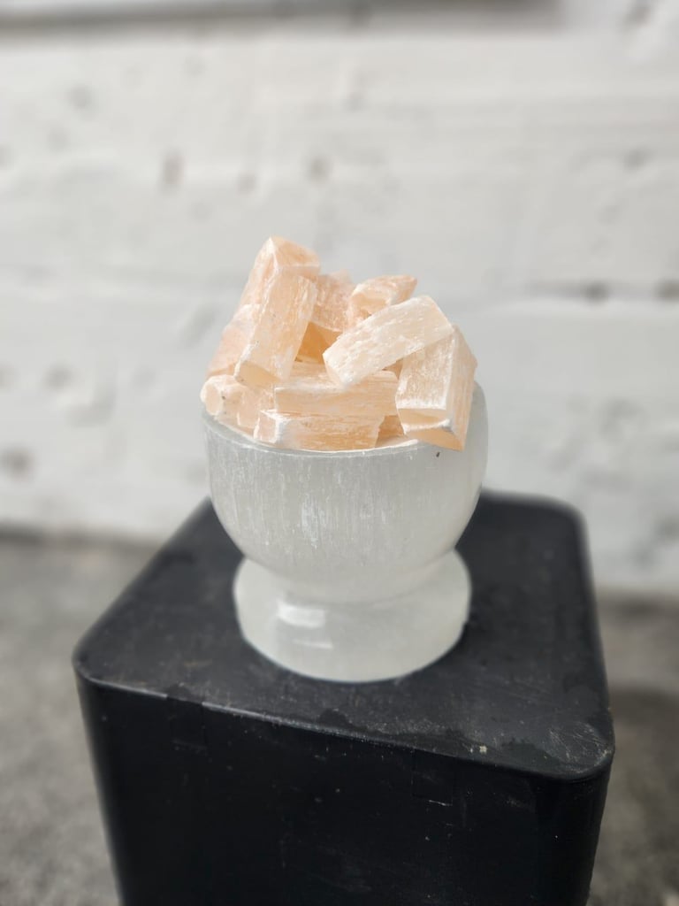 Selenite Crystal Bowl Lamp with Chunks | White & Orange