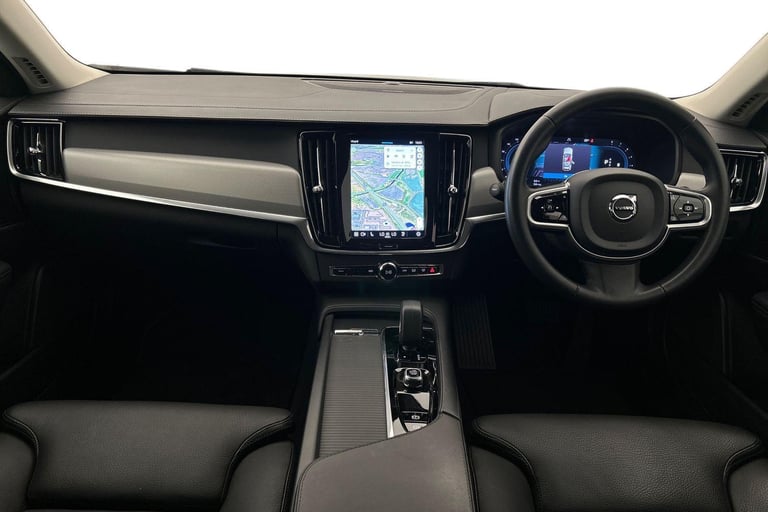 2022 Volvo V90 Plus, B4 mild hybrid, Petrol, Dark ESTATE Petrol/Electric Hybrid Automatic
