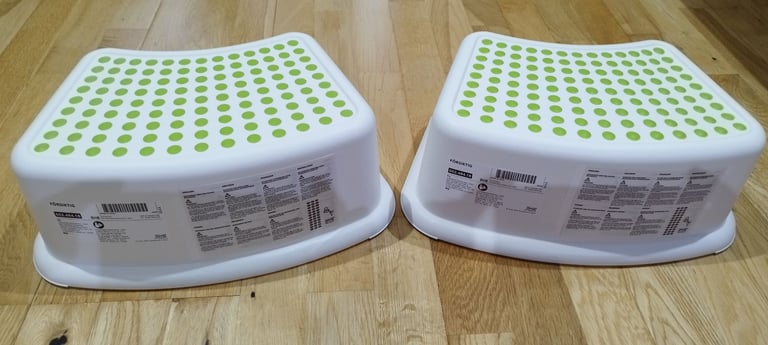 IKEA FÖRSIKTIG stools in White/Green x 2