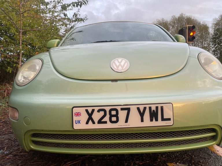 VW BEETLE 2.0 PETROL 2000 X REG 3 DOOR 1 OWNER GENUINE 70223 MOT MARCH 14TH 2026 SERVICE HISTORY