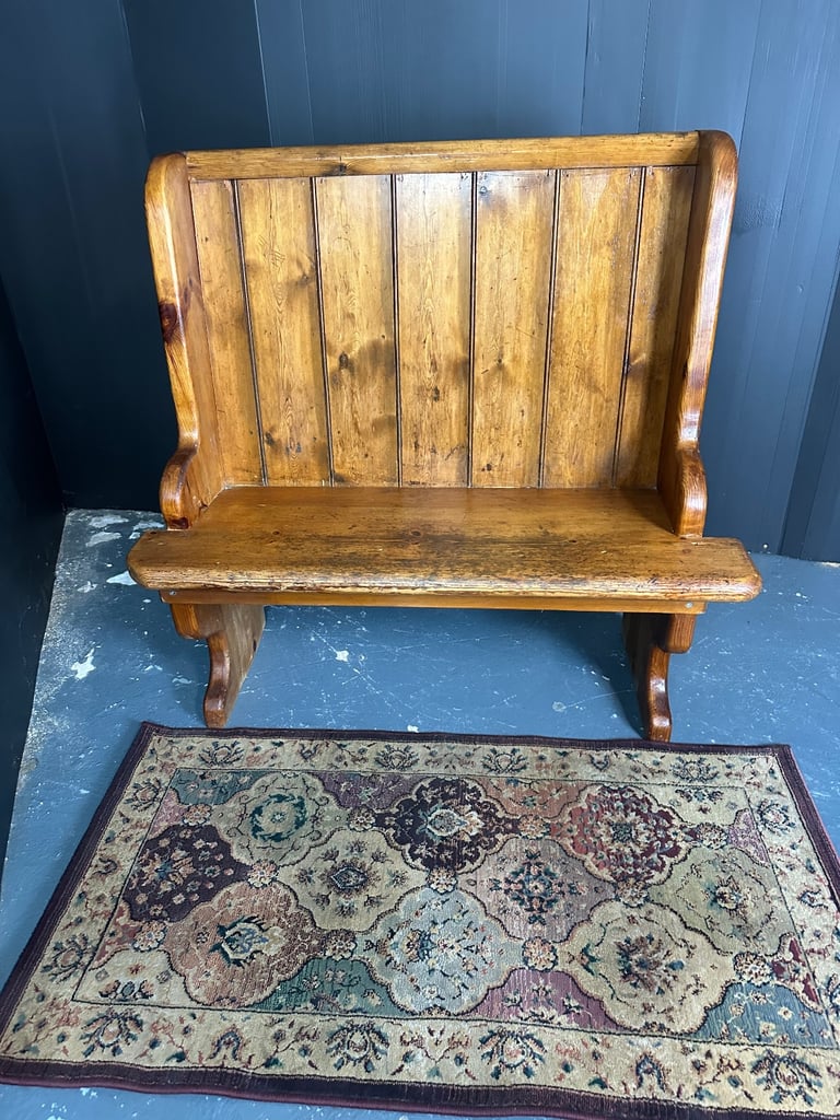 Antique pine style little pew pub settle