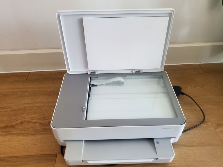 Laptop HP 15s 15.6'', Intel Core i5-11 & HP Envy 6020E Printer