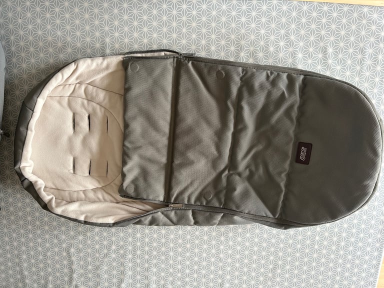 Ocaro travel system - buggy pushchair  Carry Cot