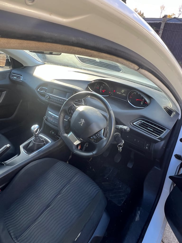 Peugeot, 308 (T9), Estate, 2019, 1498 (cc), 5 doors
