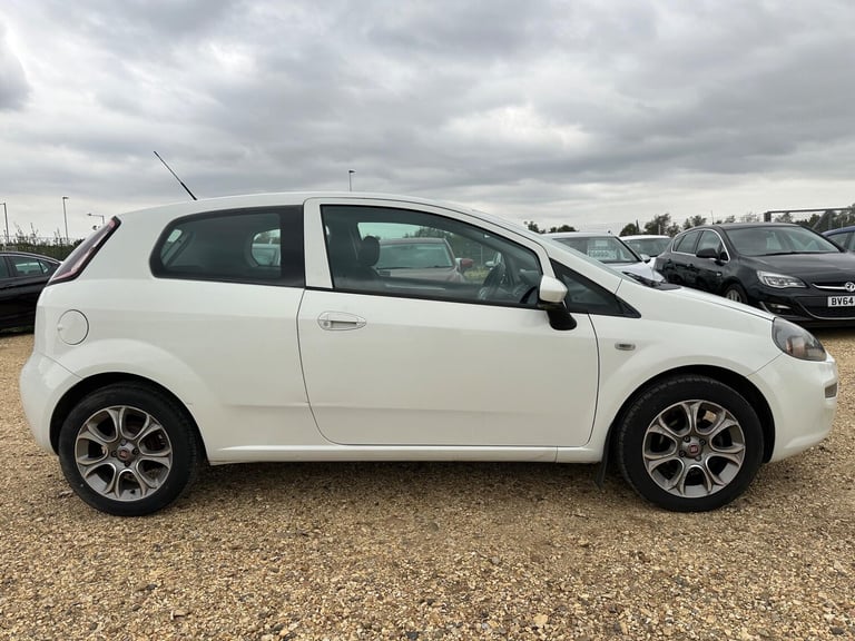 2015 Fiat Punto 1.2 Easy + Euro 6 3dr HATCHBACK Petrol Manual
