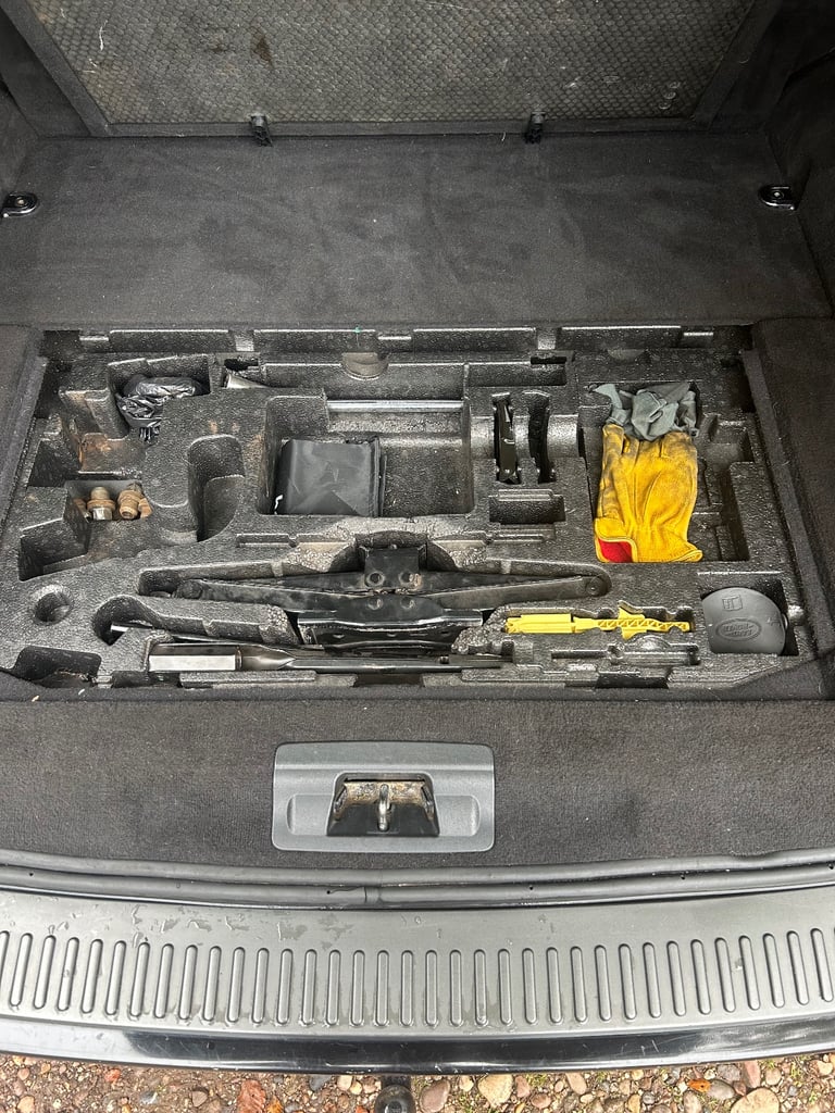 Range Rover 3.6 V8 Autobiography 2010 £4500