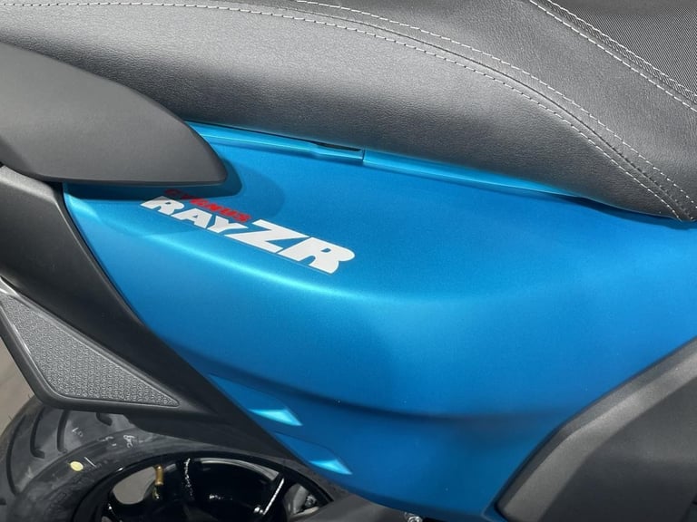 YAMAHA RAYZR 125 IN MATT CYAN - BRAND NEW - IN STOCK - AVAILABLE NOW !