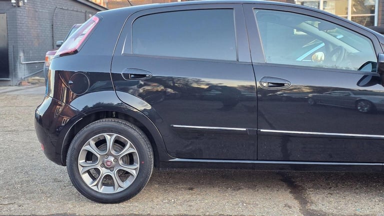 FIAT PUNTO 1.4 Easy Euro 6 (s/s) 5dr 2015