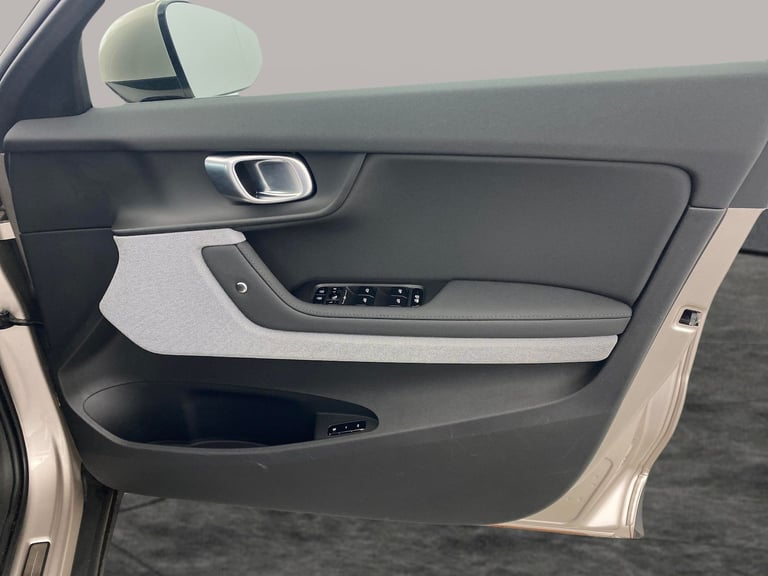 2022 Polestar Polestar 2 Single Motor 78kWh Long Range Fastback 5dr Electric Auto FWD (231 ps) - ...