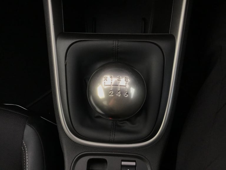 2024 Jeep Avenger Summit 1.2 100hp Mt HATCHBACK Petrol Manual