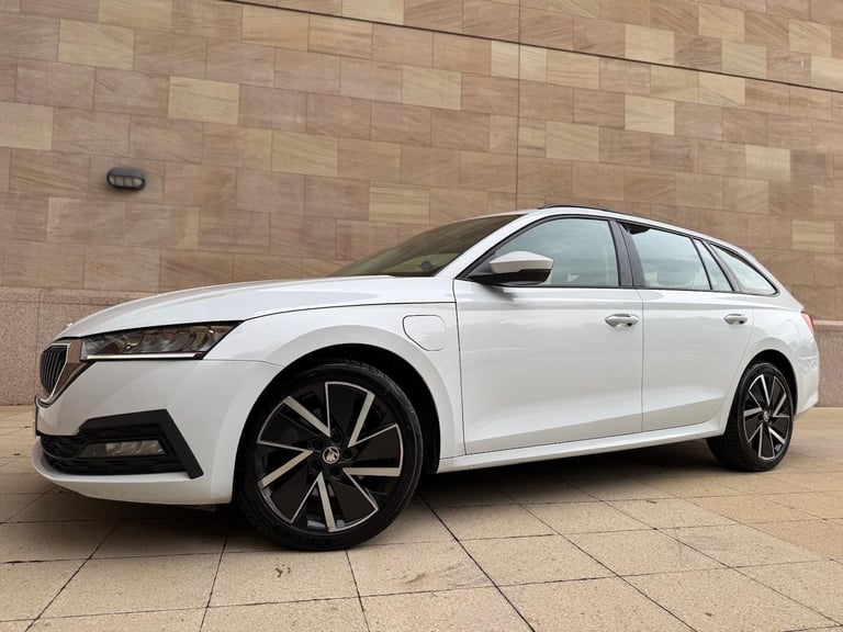 image for 2021 Skoda Octavia 1.4 TSI iV 13kWh SE Technology DSG Euro 6 (s/s) 5dr ESTATE Petrol/Electric Hyb...