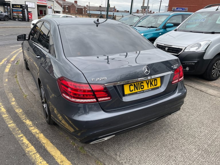2016 Mercedes-Benz E-Class E220 BLUETEC AMG NIGHT EDITION 4DR SALOON 2.1 DIESEL AUTOMATIC G-TRONI...