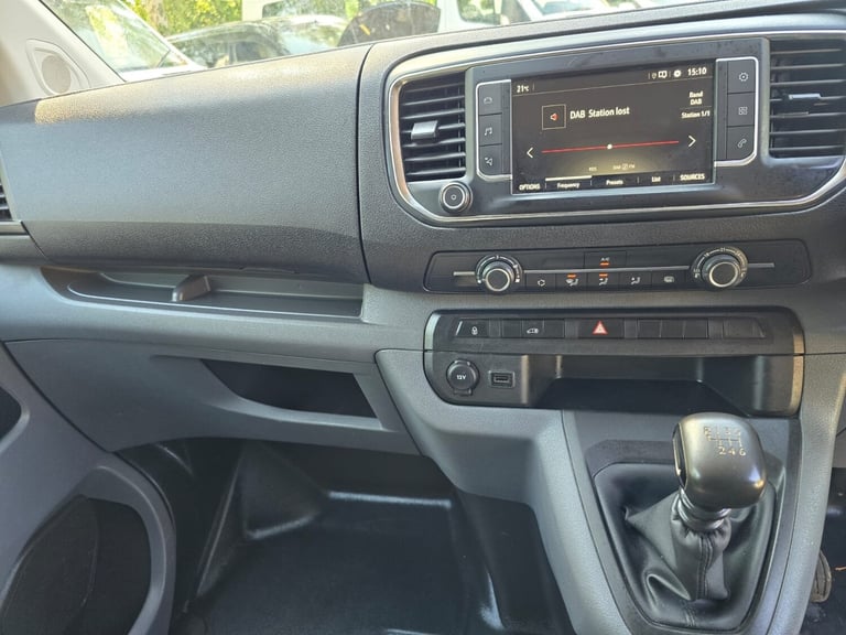 2019 Vauxhall Vivaro 2900 1.5d 100PS Dynamic LWB L2 Van **ONLY 56,000 MILES** PANEL VAN Diesel Ma...