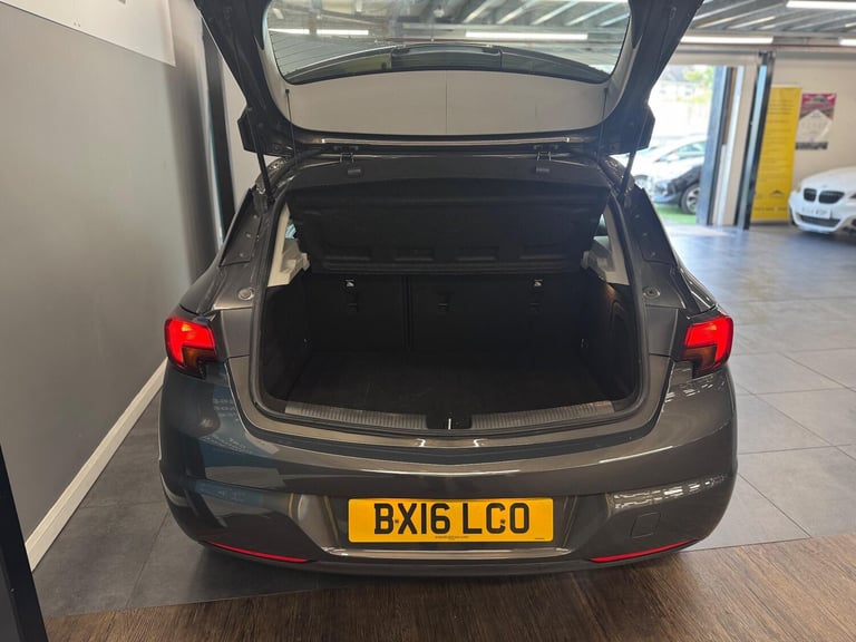 2016 Vauxhall Astra 1.0i Turbo ecoFLEX Design Euro 6 (s/s) 5dr HATCHBACK Petrol Manual
