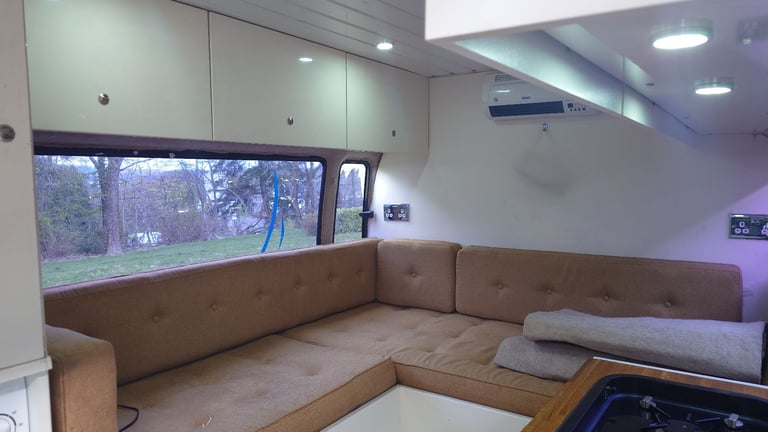 Campervan Ford, TRANSIT, 2002 and Awning 6 months mot