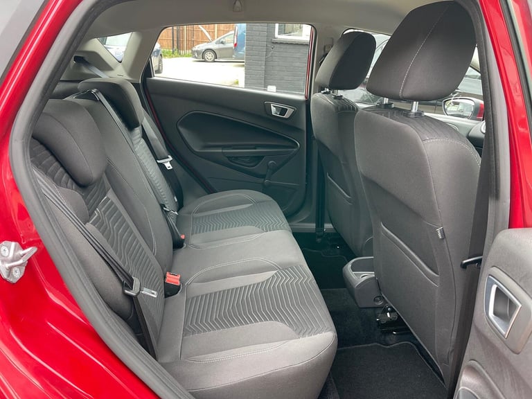 FORD FIESTA 1.0 T EcoBoost Zetec 2015