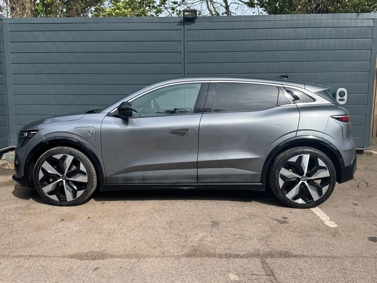 2024 Renault Megane E Tech comfort range 60kWh techno Auto 5dr (22kW Charger) HATCHBACK Electric ...