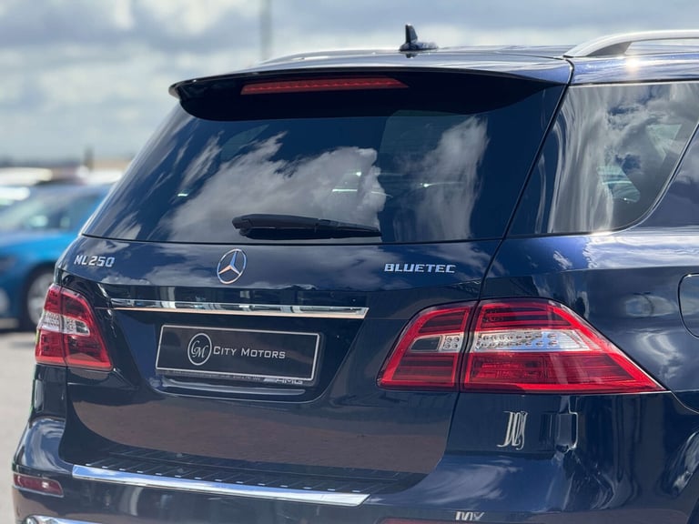 2013 Mercedes-Benz M Class 2.1 ML250 AMG Sport Bluetec Auto 4WD 5dr SUV Diesel Automatic