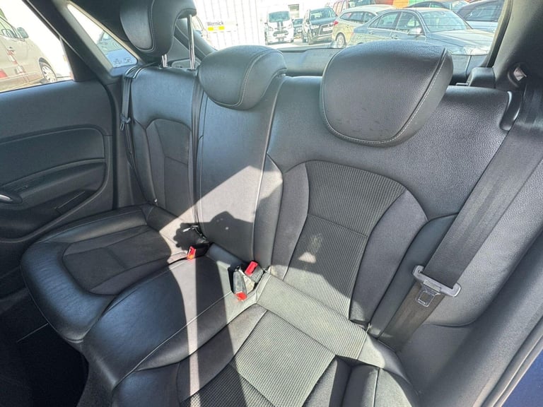 2015 Audi A1 1.6 TDI S line Sportback Euro 6 (s/s) 5dr HATCHBACK Diesel Manual