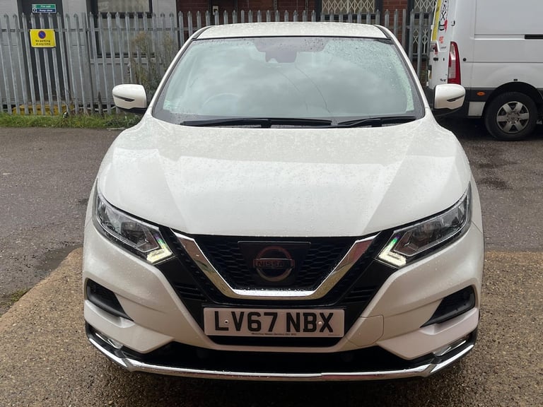 2017 Nissan Qashqai 1.2 DIG-T Acenta XTRON Euro 6 (s/s) 5dr HATCHBACK Petrol Automatic