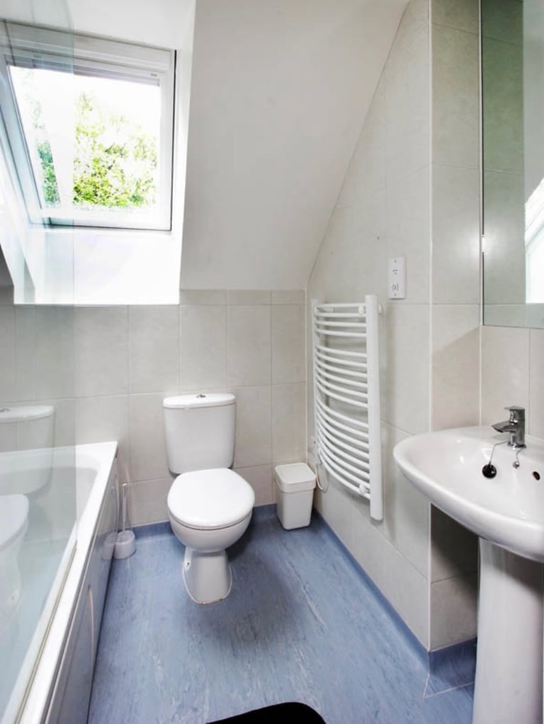 Single Student Accommodation Near University of Winchester West Downs
