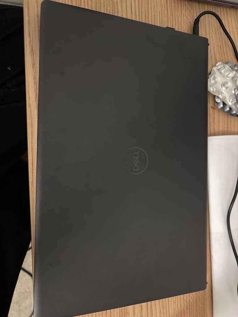 Dell Inspiron 15