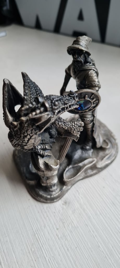 Dragon Vs Wizard Mark Locker - Friend Or Foe? #3194 pewter collectable figurine
