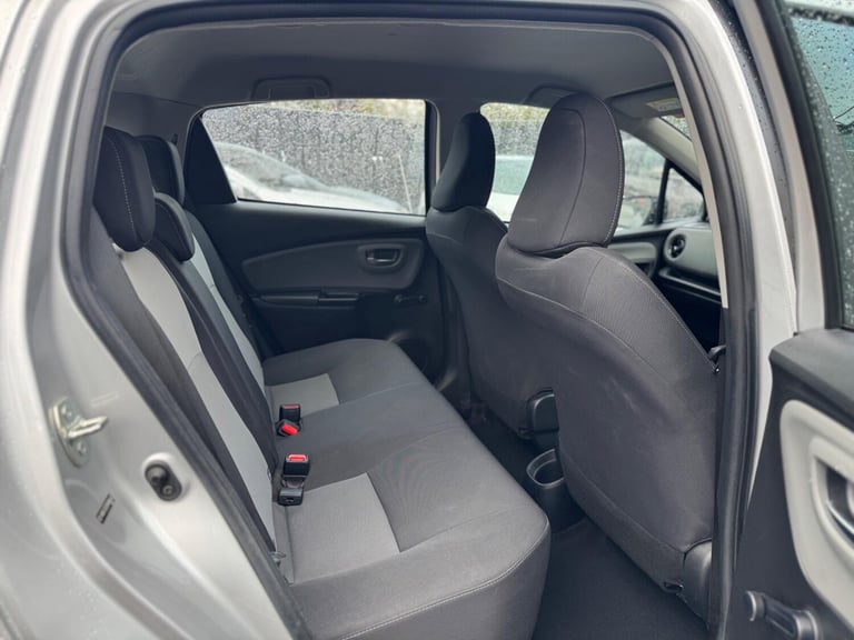 2018 Toyota Yaris 1.5 VVT-i Icon CVT Euro 6 5dr HATCHBACK Petrol Automatic