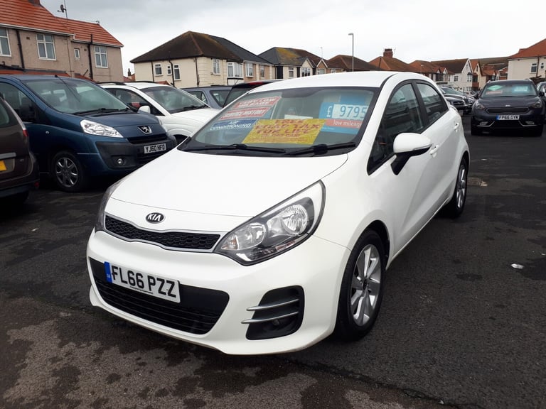 2016 Kia Rio '2' 1.25 5-Door From £8,995 + Retail Package HATCHBACK Petrol Manual