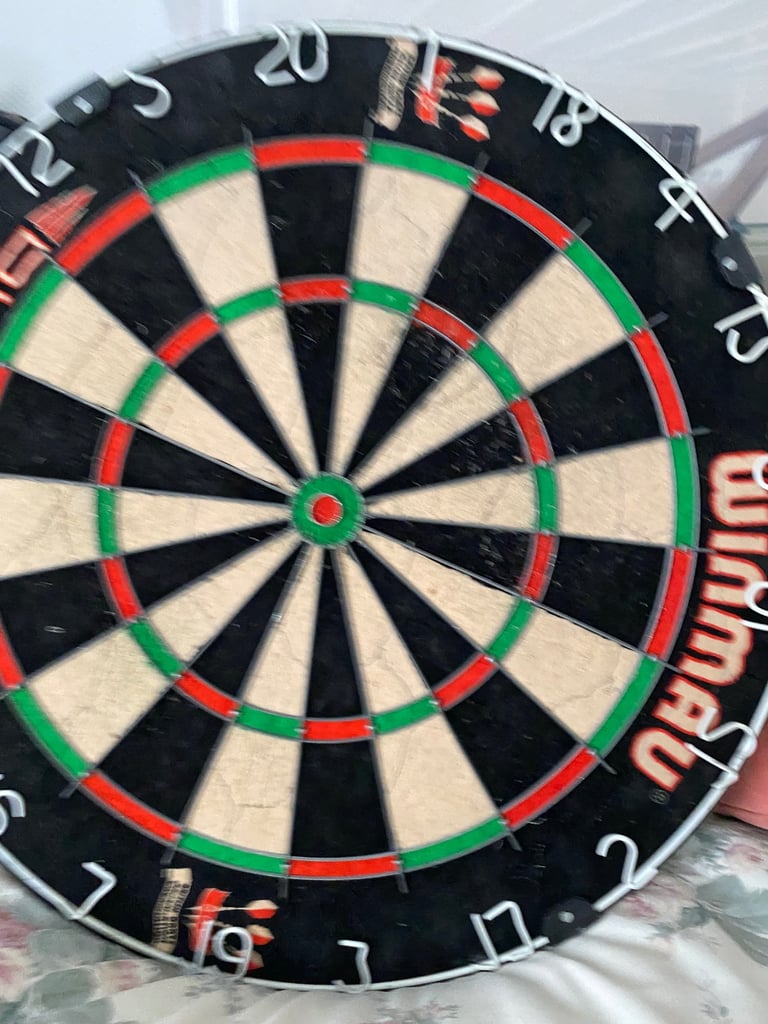 image for Winmau dartboard 