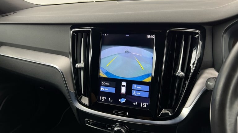 2020 Volvo V60 R-Design, B5 mild hybrid Estate Petrol Automatic